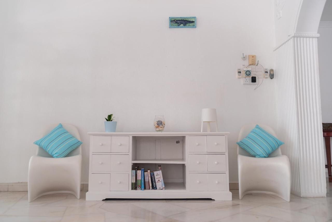 G&T'S Beach Front Villa Tanjung Bungah  Exteriér fotografie